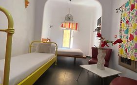Hostal Valencia - Private Room With Bathroom
