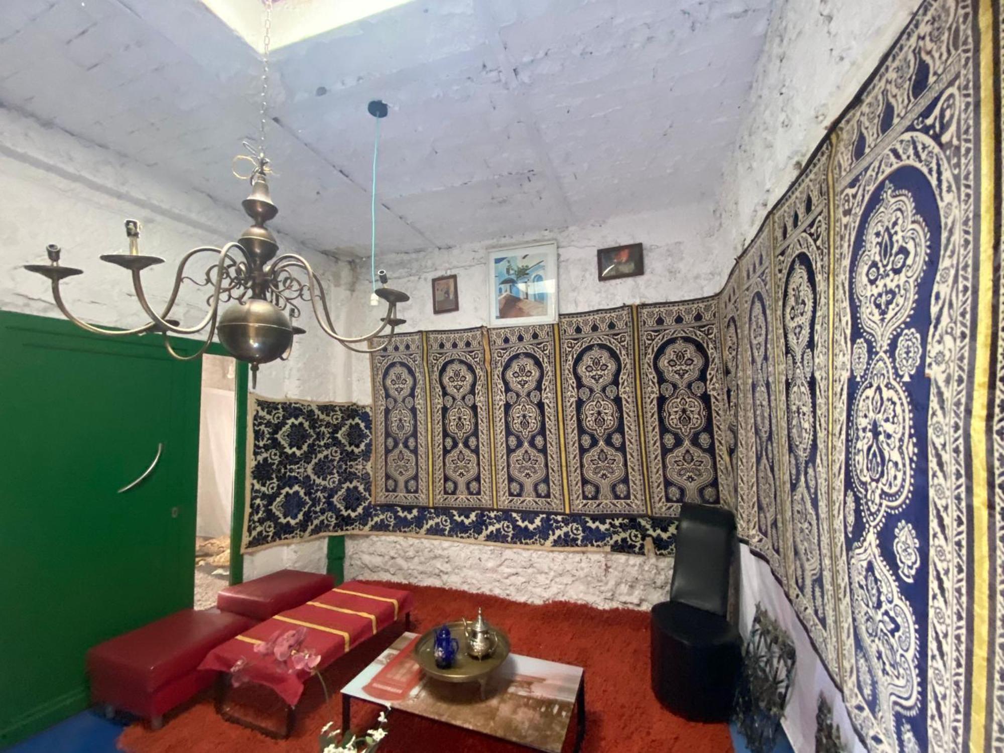 Hostal Valencia - Private Room With Bathroom Chefchaouen Exterior photo